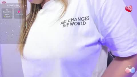 Snapshot of saaya_tay chatting on 10/14/25, 03:18 saaya_tay online show from 10/14/25, 03:18