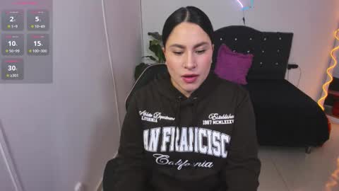 Snapshot of saaya_tay chatting on 10/22/25, 03:07 saaya_tay online show from 10/22/25, 03:07