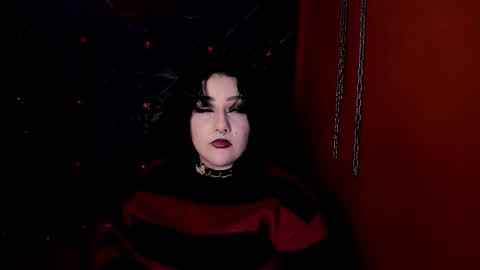 Snapshot of sabbathsinclair chatting on 10/06/25, 12:02 sabbathsinclair online show from 10/06/25, 12:02
