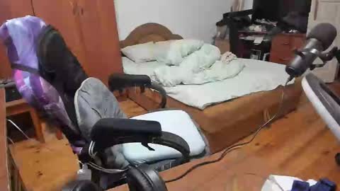 Snapshot of saboda chatting on 02/14/25, 01:45 1141323 my Lord Mister Max moms treasure online show from 02/14/25, 01:45