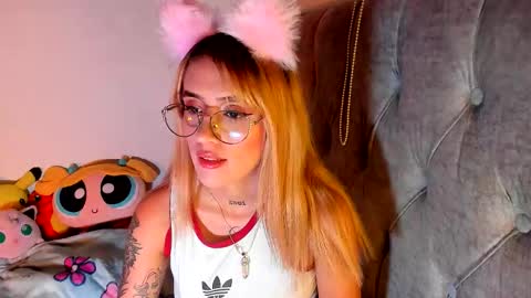 . Sabrina Cole . online show from 10/22/25, 04:13