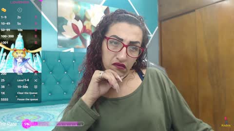 Snapshot of sabrina_dupont chatting on 02/01/25, 12:37 SABRINA online show from 02/01/25, 12:37