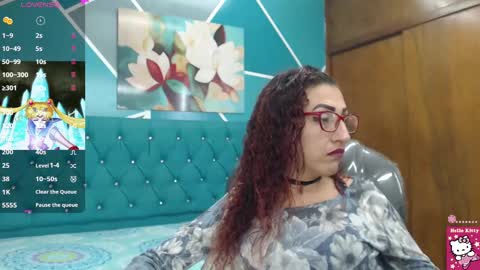 Snapshot of sabrina_dupont chatting on 02/16/25, 12:43 SABRINA online show from 02/16/25, 12:43