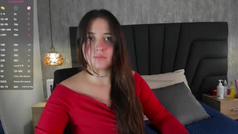 Snapshot of sabrina_lennox chatting on 03/08/25, 10:34 Sabrina Maria online show from 03/08/25, 10:34