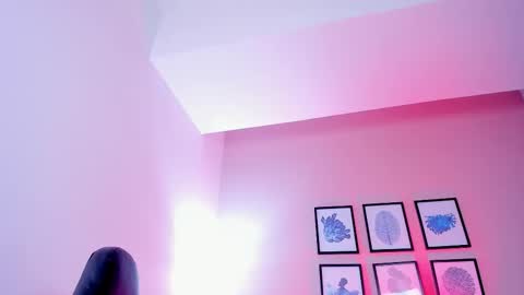 Sabrina online show from 11/23/25, 06:46