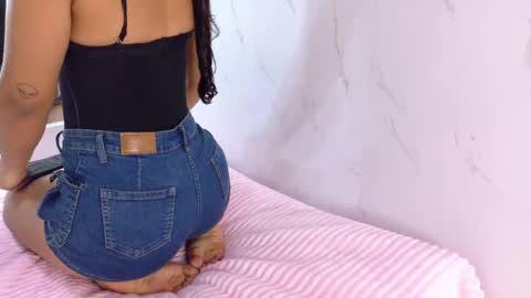 mariana  online show from 10/08/25, 10:40