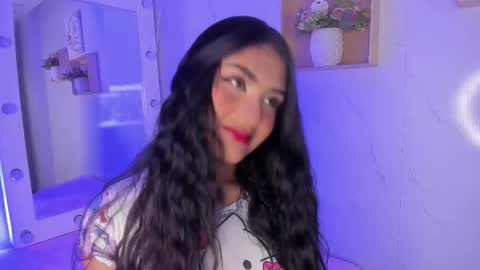 mariana  online show from 11/12/25, 02:12