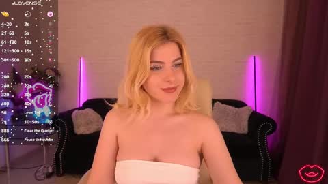 Snapshot of sabrinamuse chatting on 03/09/25, 04:27 Sabrina online show from 03/09/25, 04:27