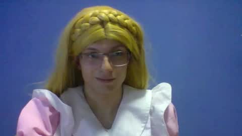 Snapshot of sachi_cosplayer chatting on 11/26/25, 03:40 sachi_cosplayer online show from 11/26/25, 03:40