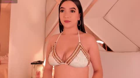 Snapshot of saday_ chatting on 11/13/25, 04:11 online show from 11/13/25, 04:11