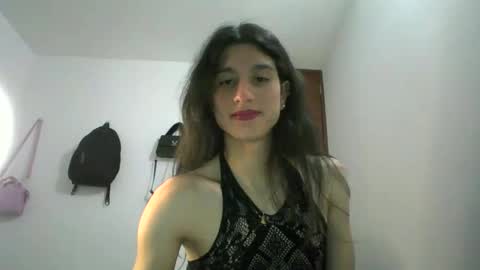 Snapshot of safiro_queen chatting on 12/06/24, 01:51 Safiro Queen online show from 12/06/24, 01:51