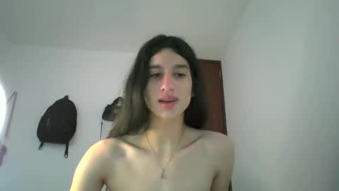 Snapshot of safiro_queen chatting on 12/08/24, 09:41 Safiro Queen online show from 12/08/24, 09:41