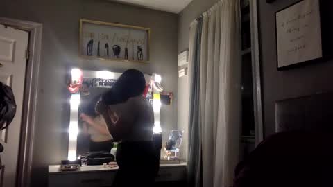 Snapshot of saggy888 chatting on 09/11/25, 04:45 MistressLady online show from 09/11/25, 04:45