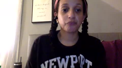 Snapshot of saggy888 chatting on 09/26/25, 10:47 MistressLady online show from 09/26/25, 10:47