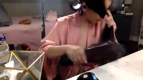 Snapshot of saggy888 chatting on 10/18/25, 01:30 MistressLady online show from 10/18/25, 01:30