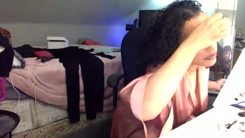 Snapshot of saggy888 chatting on 11/07/25, 02:22 MistressLady online show from 11/07/25, 02:22