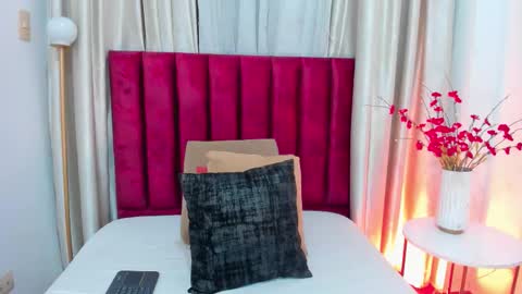 Snapshot of sagirabelle chatting on 09/17/25, 06:20 Sagira Belle online show from 09/17/25, 06:20