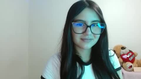 Sahaliefox  online show from 09/28/25, 10:59
