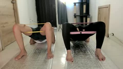 Snapshot of sahana_ashika chatting on 11/22/25, 05:34 Sahana Ashika online show from 11/22/25, 05:34