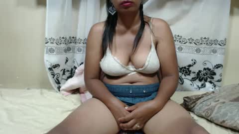 Snapshot of sahobelle chatting on 02/12/25, 04:22 sahobelle online show from 02/12/25, 04:22