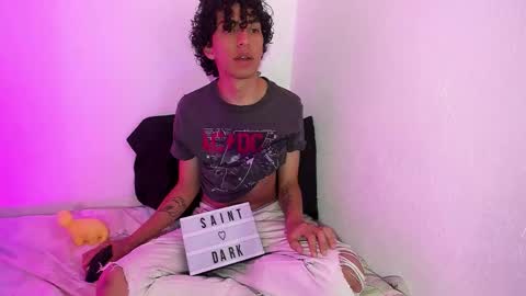 saint_dark online show from 10/22/25, 01:44