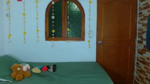 crisma online show from 10/07/25, 03:25