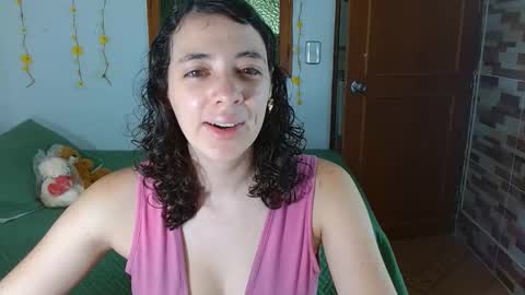 crisma online show from 10/12/25, 07:46