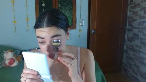 crisma online show from 11/12/25, 09:25