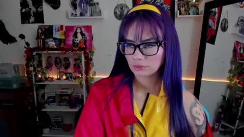    online show from 11/04/25, 08:46