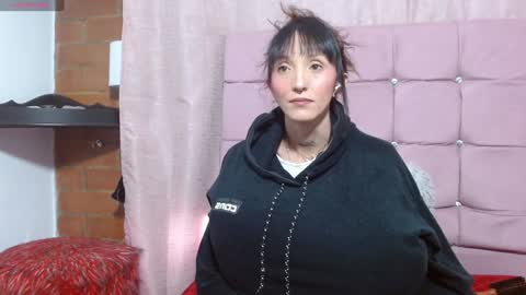 Snapshot of sakura_skinny chatting on 12/10/24, 01:11 Sakura Skinny online show from 12/10/24, 01:11