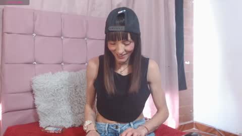 Snapshot of sakura_skinny chatting on 12/11/24, 05:37 Sakura Skinny online show from 12/11/24, 05:37