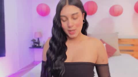 Snapshot of salem_sp chatting on 11/05/25, 02:33 Salem online show from 11/05/25, 02:33