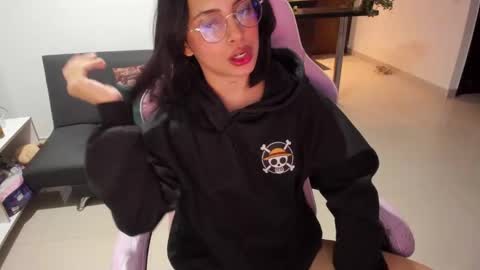 Snapshot of sallymaddoxx chatting on 12/16/24, 05:17 sallymaddoxx online show from 12/16/24, 05:17