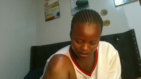 Snapshot of sallysasha254 chatting on 12/18/24, 10:08 sallysasha254 online show from 12/18/24, 10:08