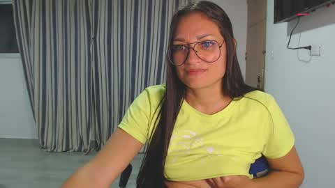 Snapshot of salomesaints chatting on 02/14/25, 04:04 salome online show from 02/14/25, 04:04