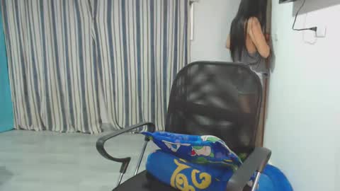 Snapshot of salomesaints chatting on 02/16/25, 12:19 salome online show from 02/16/25, 12:19