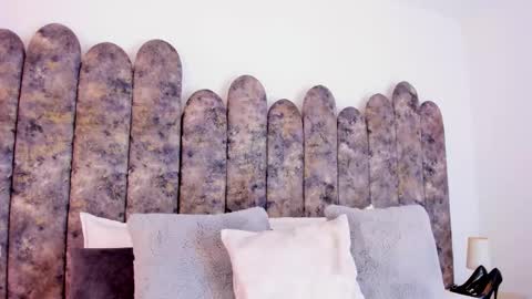 Salome online show from 11/14/25, 10:18