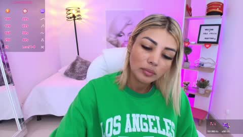 Snapshot of saloomee__ chatting on 01/07/25, 11:58 SALOME online show from 01/07/25, 11:58
