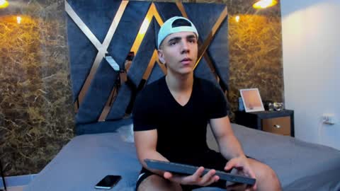 SALVATORE online show from 01/12/25, 06:16