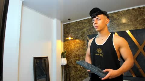 SALVATORE online show from 01/20/25, 11:13