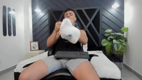 SALVATORE online show from 02/10/25, 05:41