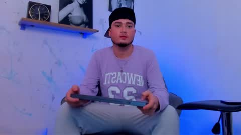 Salvatore  online show from 10/12/25, 06:23