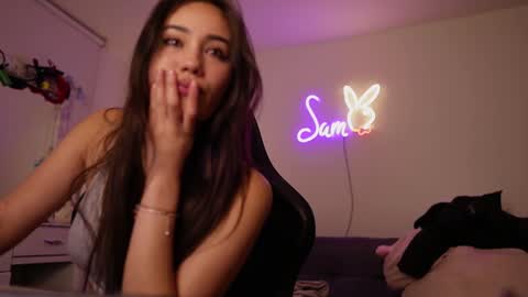 Snapshot of sam01___ chatting on 01/28/25, 02:11 Stefana or Samchispas online show from 01/28/25, 02:11