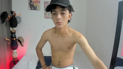 Snapshot of sam__cute chatting on 12/30/24, 07:00 sam__cute online show from 12/30/24, 07:00