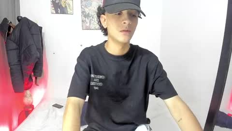 Snapshot of sam__cute chatting on 12/31/24, 04:27 sam__cute online show from 12/31/24, 04:27