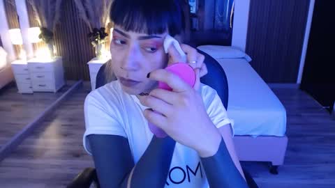 SAM MANSON online show from 10/23/25, 01:10