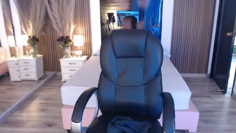 SAM MANSON online show from 11/10/25, 03:11