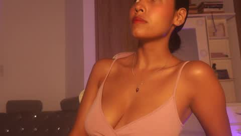 Samantha Roberts online show from 09/26/25, 01:48