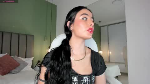 Snapshot of samaantharey chatting on 02/01/25, 01:55 Samantha online show from 02/01/25, 01:55