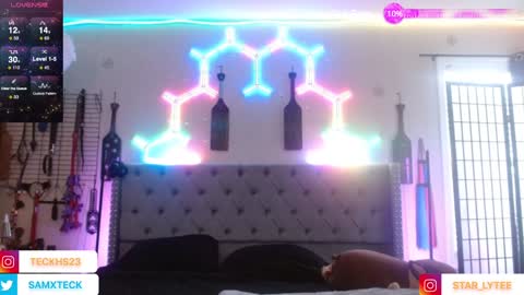 Snapshot of samandbrat chatting on 01/05/25, 08:00 Join us -   and    online show from 01/05/25, 08:00